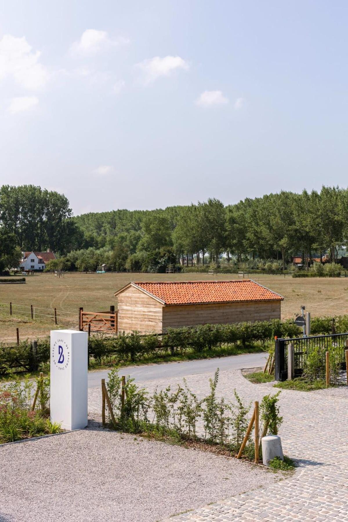 Huswell - Nadia - Family Room At Ranch "De Blauwe Zaal" Brugge Dış mekan fotoğraf